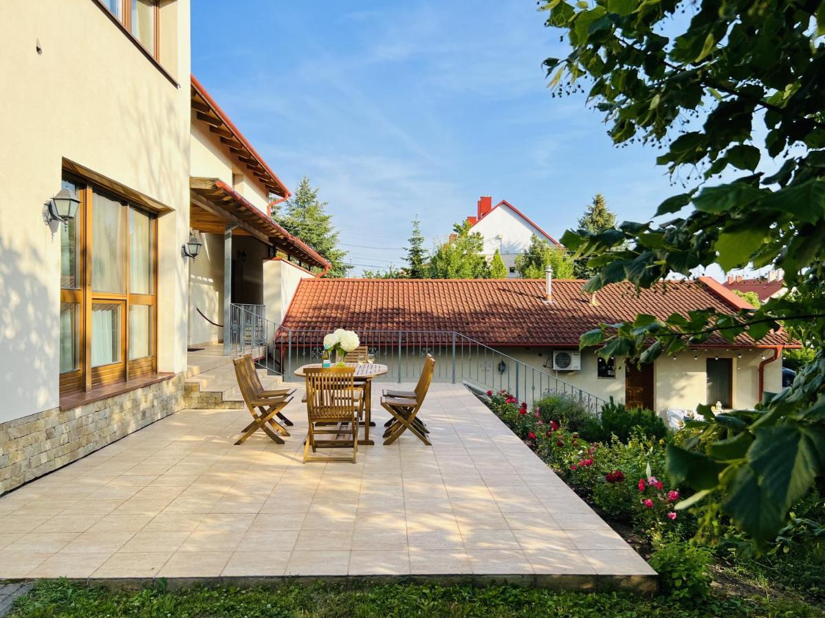 Villa Szofia Veszprem Apartments Eksteriør billede